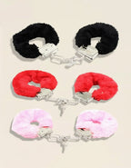 Collection de menottes Velvet Touch en fausse fourrure, couleurs variées pour jeux de couple