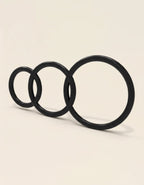 Cock ring noir en silicone souple – accessoire masculin pour contrôle et plaisir prolongé