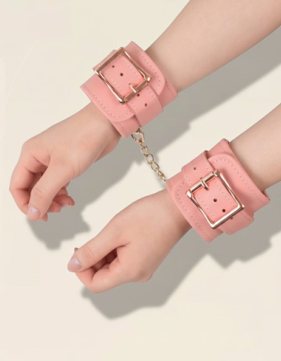 Menottes de cheville ou main Obsidienne en cuir rose avec intérieur doux – accessoire de contrôle raffiné.